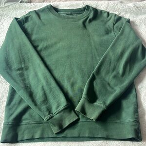Brandy Melville Dark Green Sweater🌲🍂🤍🎀